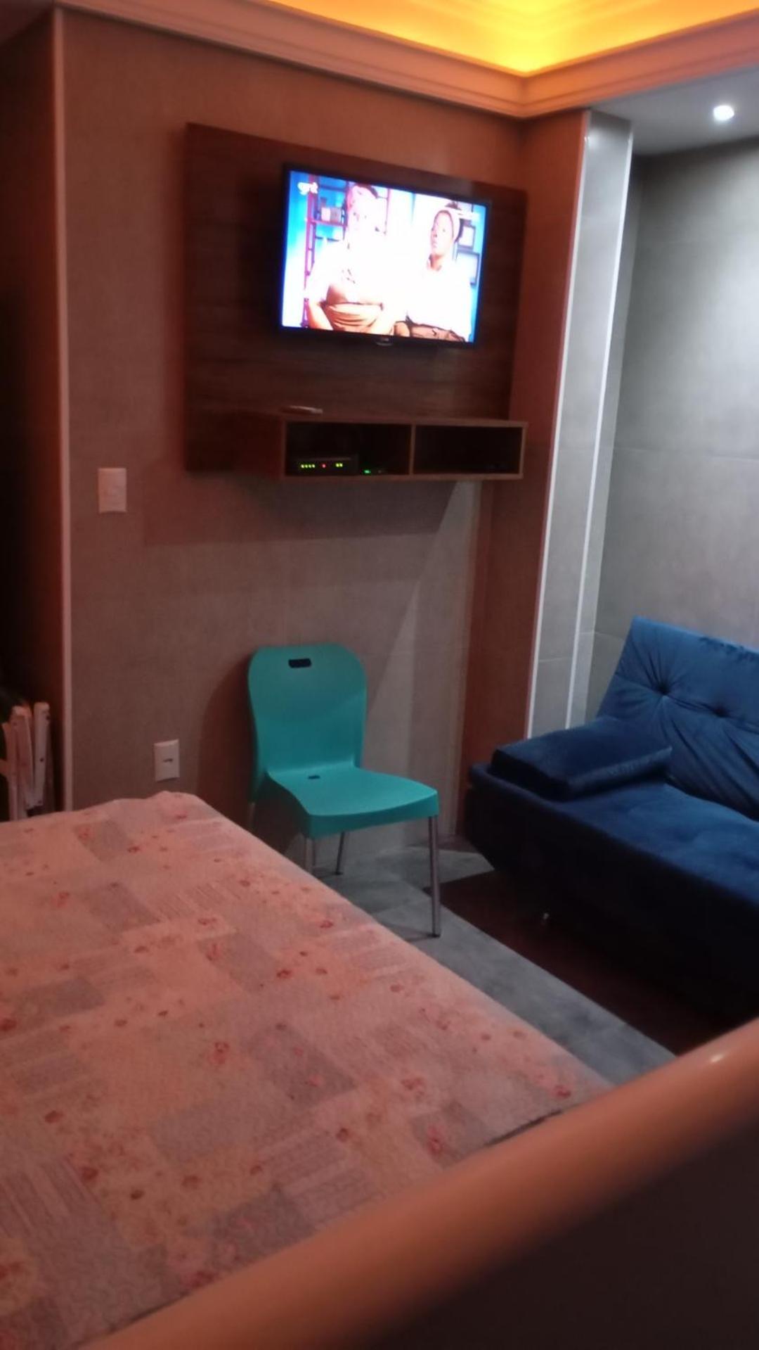 Kitnet No Coracao De Balneario Camboriu - 04 Pessoas - Camelodromo - Av Central - Igreja - 03 Quadras Mar - Ar-Condicionado - Btv Canais Livres - Hbo - Filmes - Series- Garagem Rotativa No Predio - Wi-Fi Free 250 Mega - Point De Bares E Restaurantes Екстериор снимка